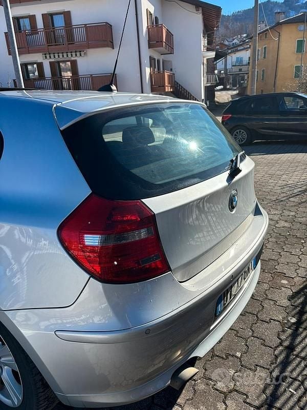 Usata BMW 120 177 CV (130 kW) 2008 Grigio Utilitaria