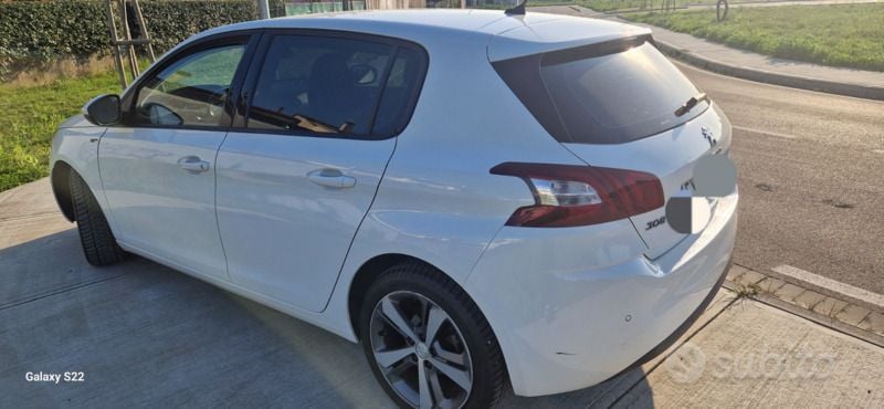Bianco Usata 2015 Peugeot 308 GT-line Due volumi | 5999 € (Ottimo prezzo) - Immagine 1/4