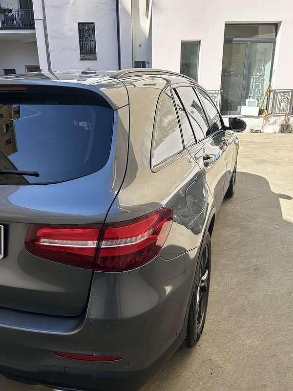 Käytetty Mercedes GLC250 204 HP (150 kW) 2018 Katumaasturi