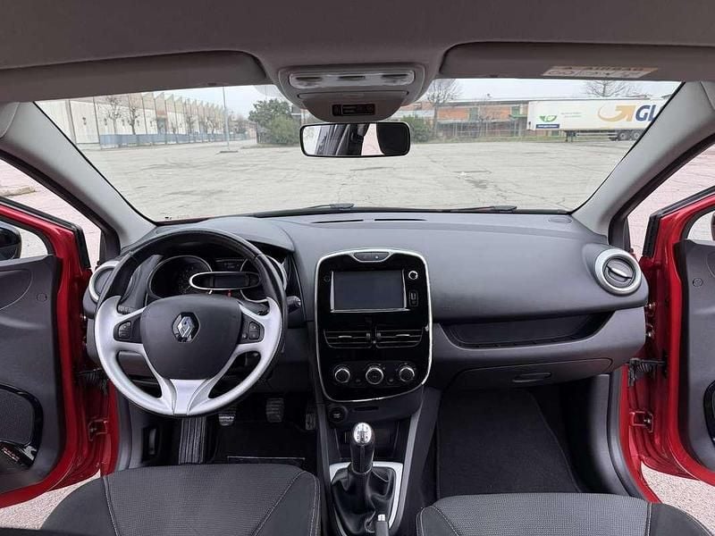 Usata Renault Clio IV Intens 75 CV (55 kW) 2016 Berlina