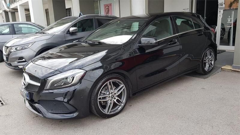 Nero Usata 2018 Mercedes A200 Premium Tre volumi | 20.999 € (Buon prezzo) - Immagine 1/4
