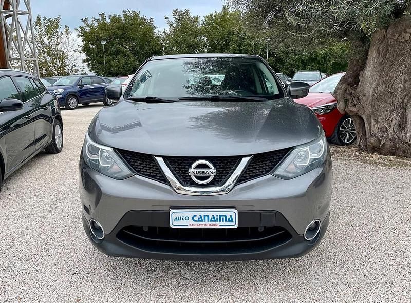 Usata Nissan Qashqai 110 CV (80 kW) 2016 Grigio SUV