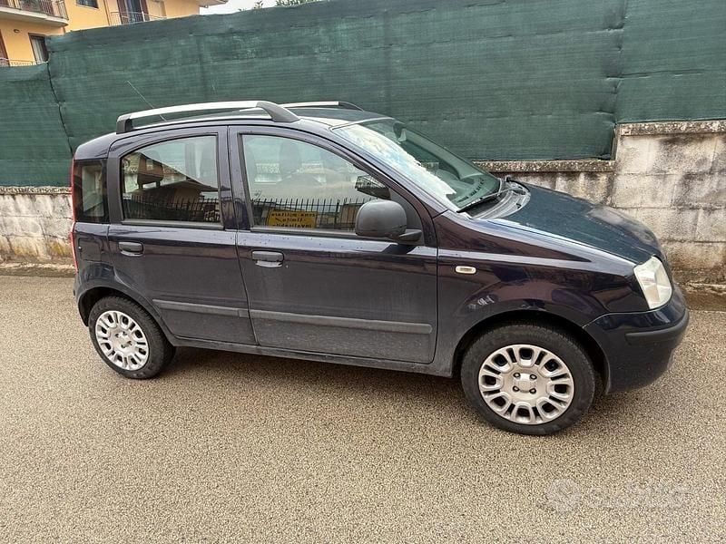 Usata Fiat Panda 70 CV (51 kW) 2012 Blu Utilitaria