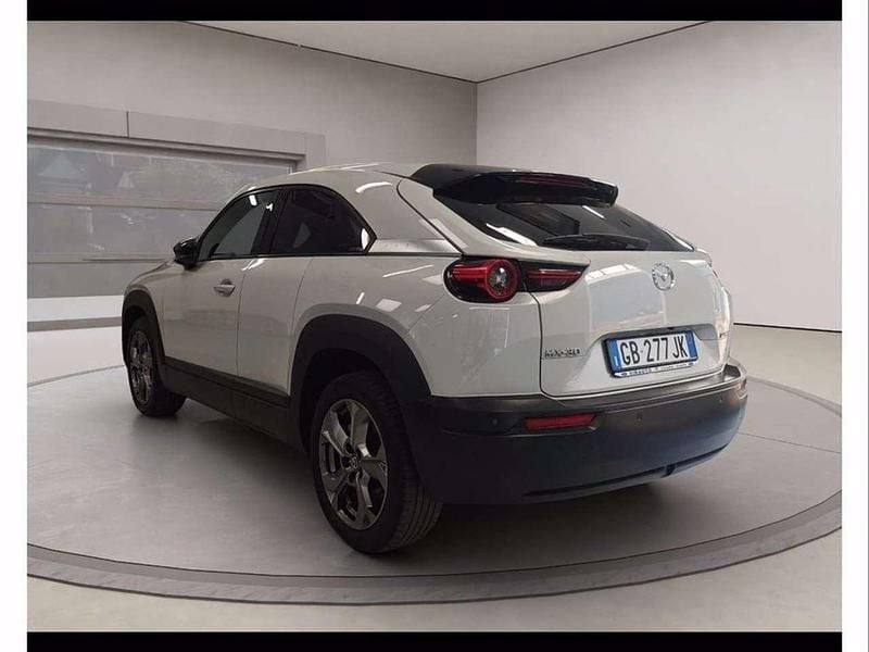 Usata Mazda MX30 Exclusive 106 kW (145 CV) 2020 Silver met. SUV