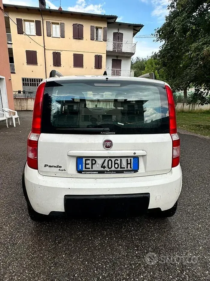 Usata Fiat Panda 4x4 Climbing 75 CV (55 kW) 2012 Bianco Utilitaria