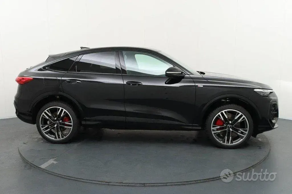 Nuova Audi Q5 S-Line 204 CV (150 kW) 2026 Nero SUV