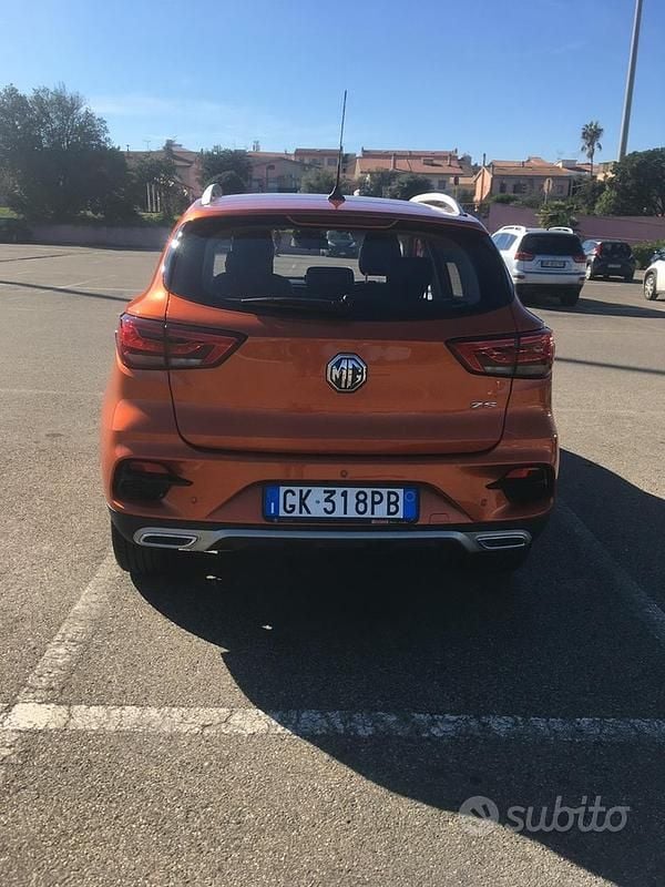 Usata MG ZS Luxury 106 CV (77 kW) 2022 Berlina