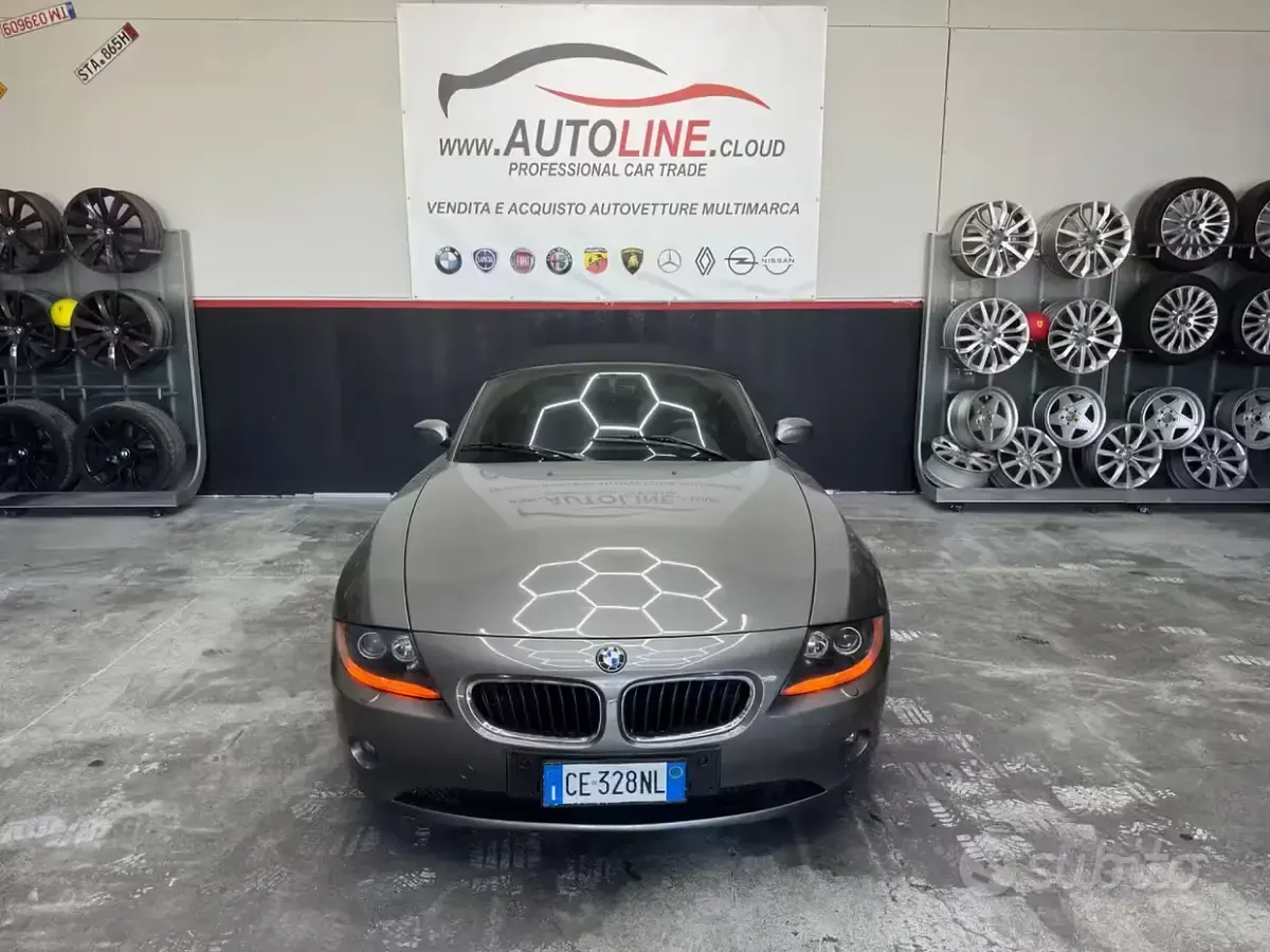 Usata BMW Z4 192 CV (141 kW) 2003 Grigio Cabrio