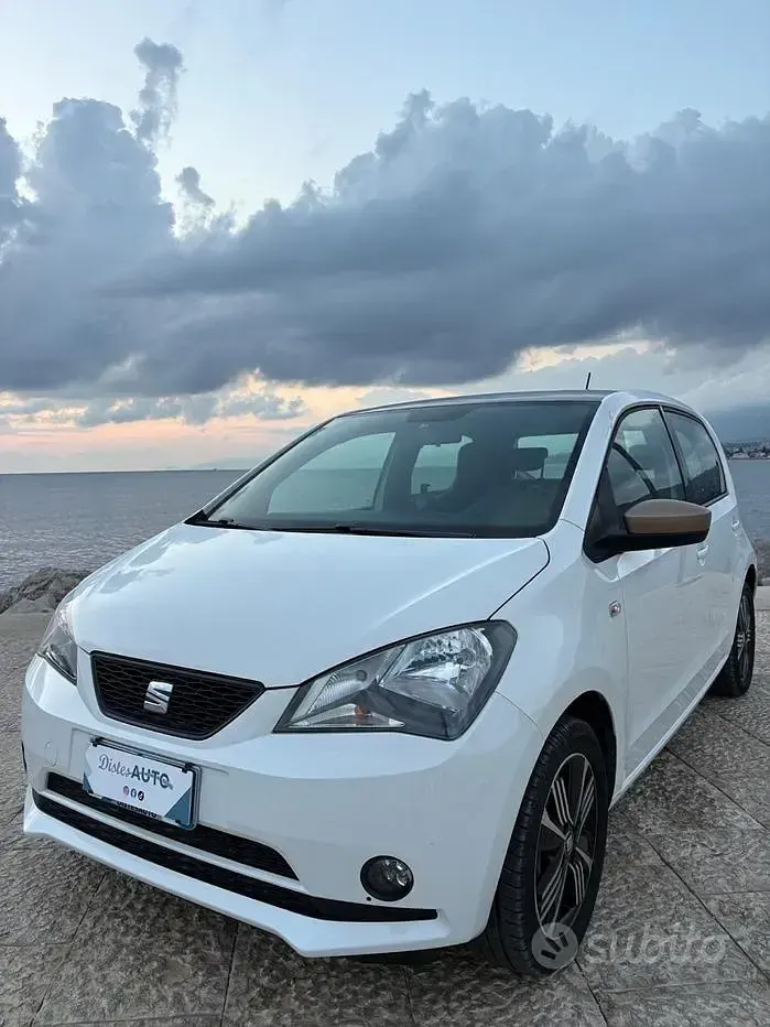 Usata Seat Mii Cosmopolitan 60 CV (44 kW) 2017 Bianco Utilitaria