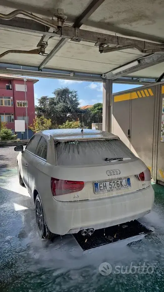 Usata Audi A1 Ambition 105 CV (77 kW) 2011 Bianco Utilitaria
