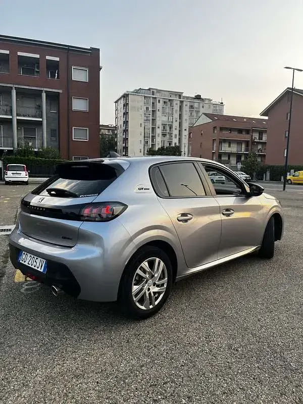 Usata Peugeot 208 Allure 101 CV (74 kW) 2020 Utilitaria
