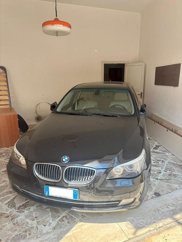 Usata BMW 530 235 CV (172 kW) 2009 Blu Station wagon