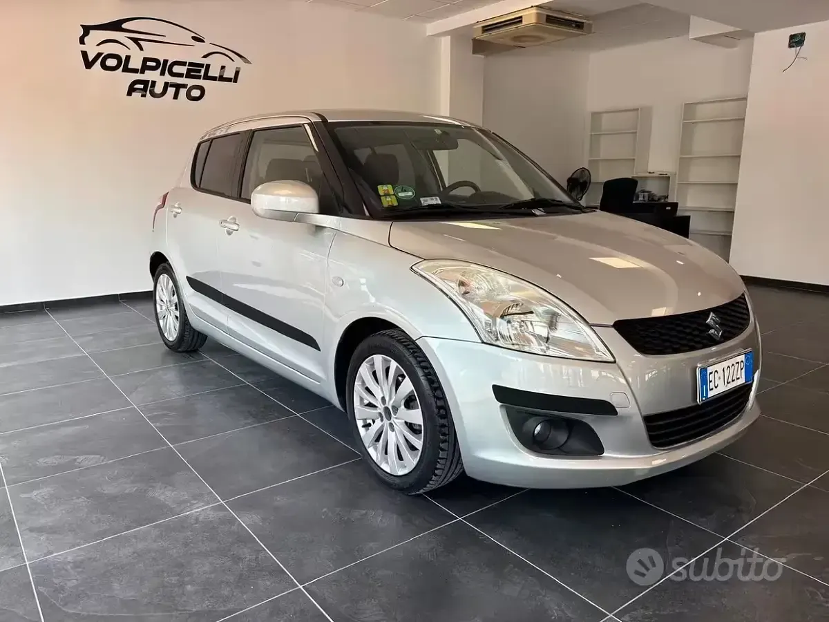Usata Suzuki Swift 94 CV (69 kW) 2010 Grigio Utilitaria