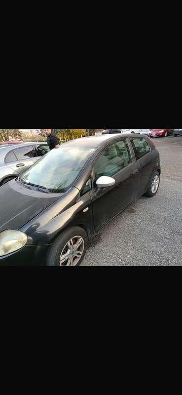 Usata Fiat Punto Lounge 95 CV (69 kW) 2014 Utilitaria