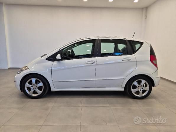 Usata Mercedes A160 Elegance 82 CV (60 kW) 2009 Bianco Monovolume