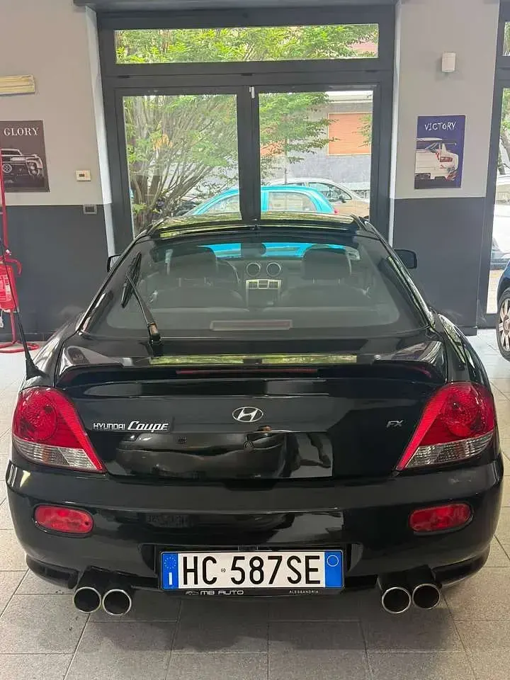 Usata Hyundai Coupé Dynamiq 167 CV (122 kW) 2006 Nero Coupé