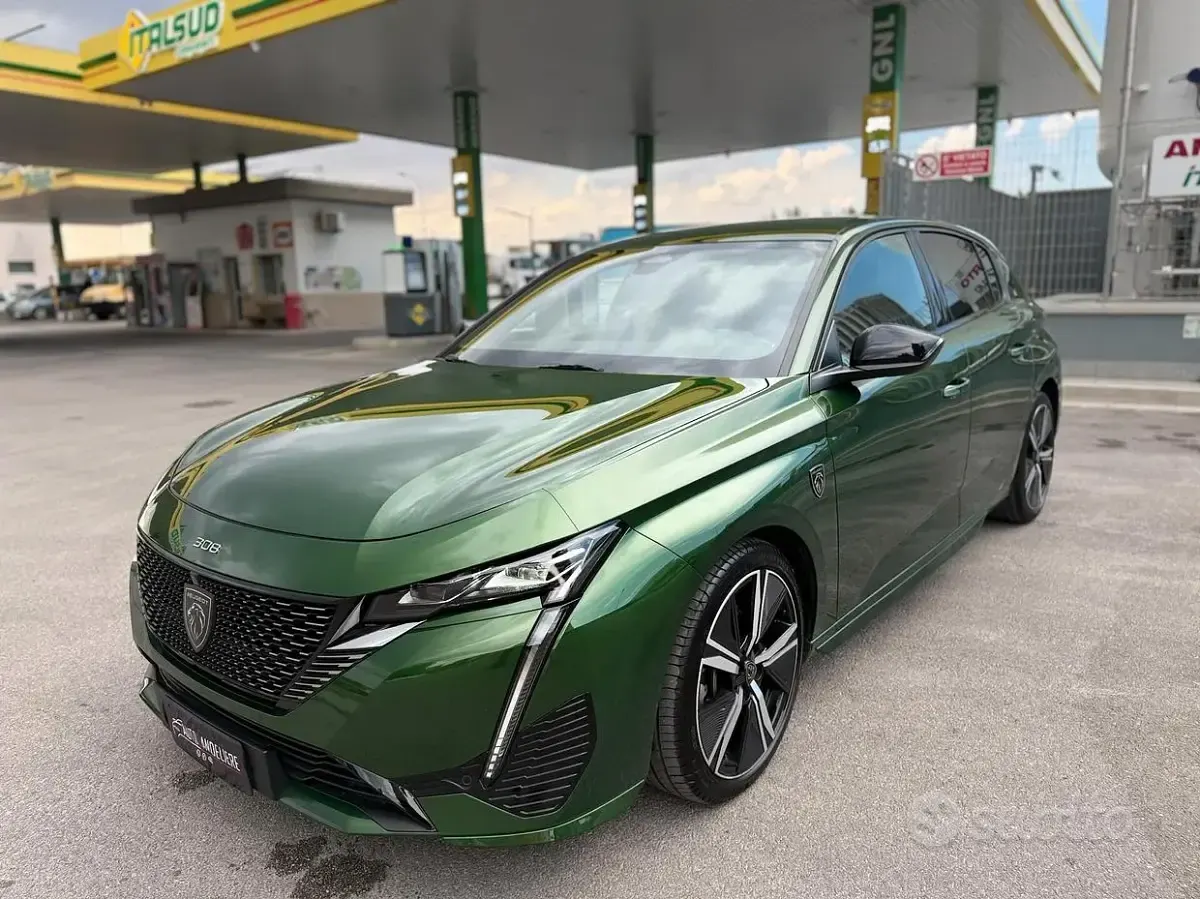 Usata Peugeot 308 GT 131 CV (96 kW) 2022 Verde Berlina