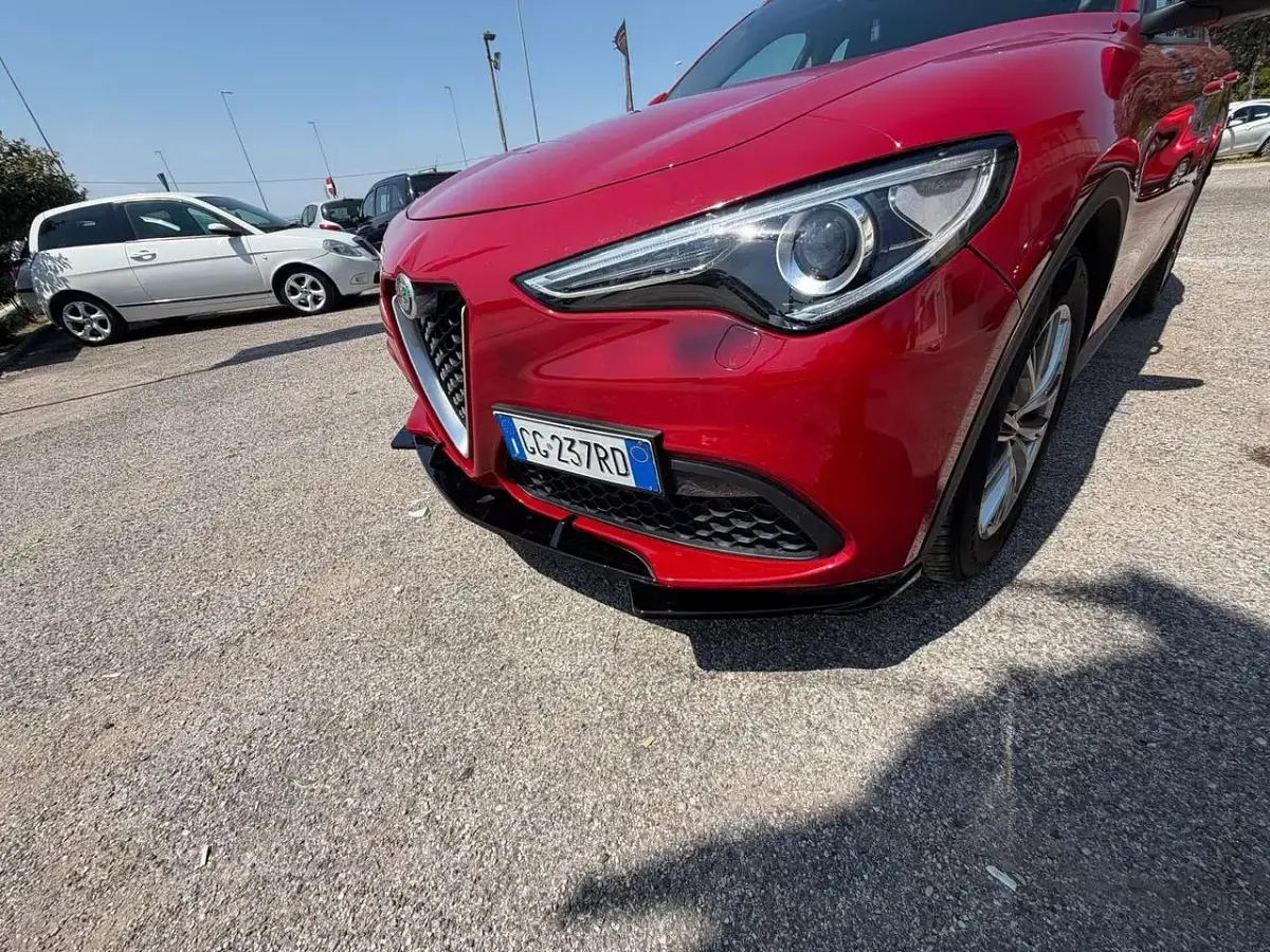 Usata Alfa Romeo Stelvio Business 160 CV (117 kW) 2021 Rosso SUV