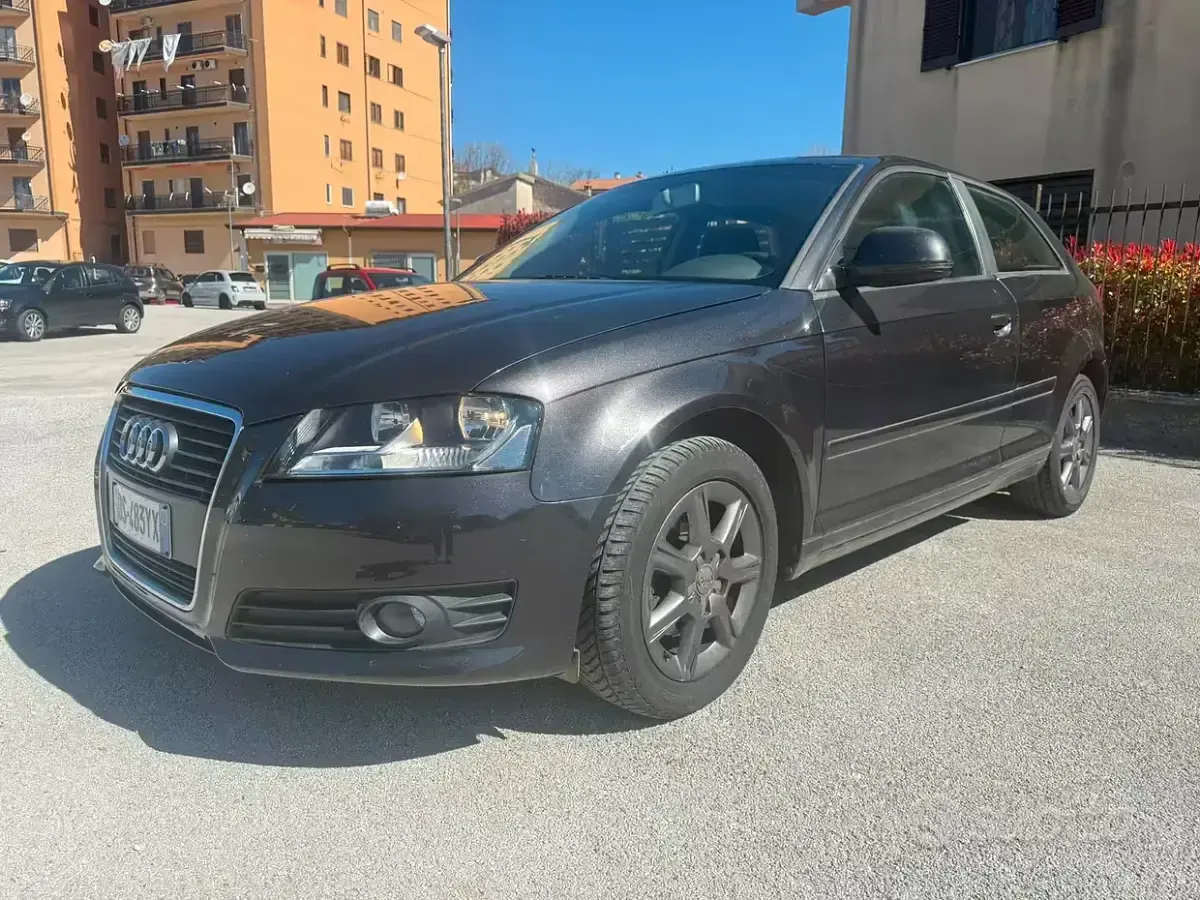 Usata Audi A3 105 CV (77 kW) 2009 Grigio Utilitaria