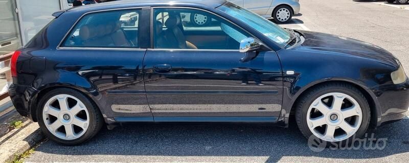 Usata Audi S3 210 CV (154 kW) 2001 Blu Utilitaria