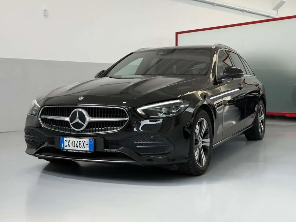 Usata Mercedes C200 Advanced 204 CV (150 kW) 2023 Nero Station wagon
