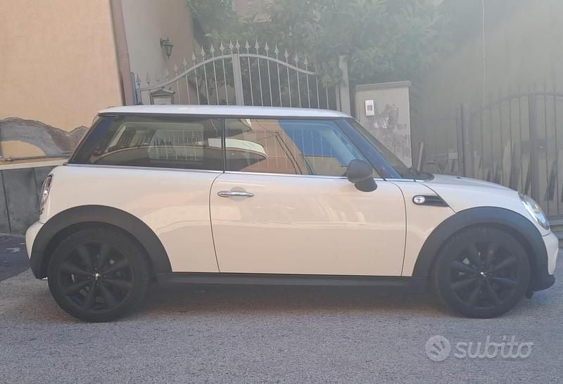 Begagnad Mini ONE 90 HK (66 kW) 2012 Halvkombi