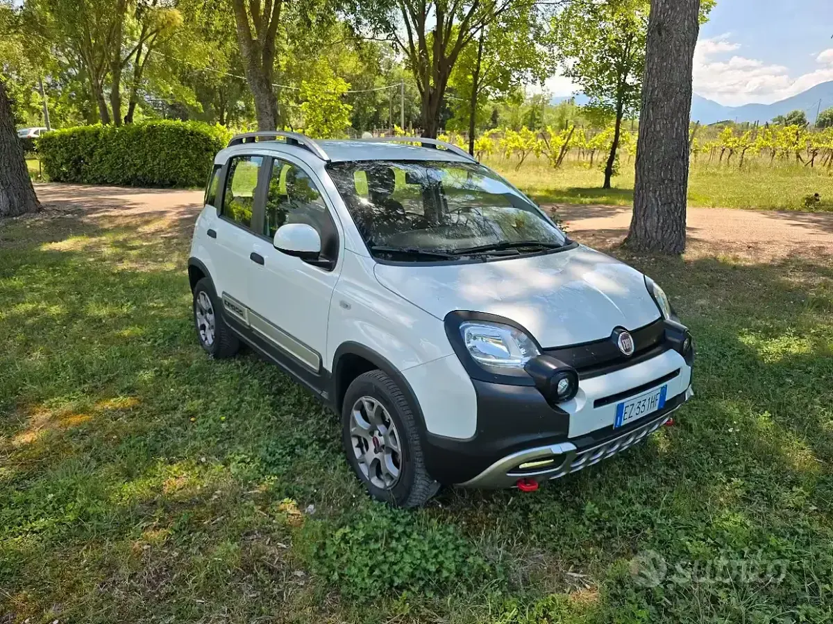 Usata Fiat Panda Cross Cross 80 CV (58 kW) 2015 Bianco Utilitaria
