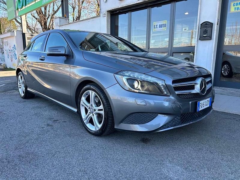 Usata Mercedes A200 136 CV (100 kW) 2015 Grigio Berlina