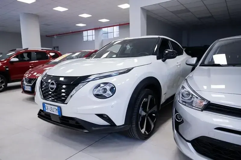 Usata Nissan Juke SV 94 CV (69 kW) 2024 Bianco SUV