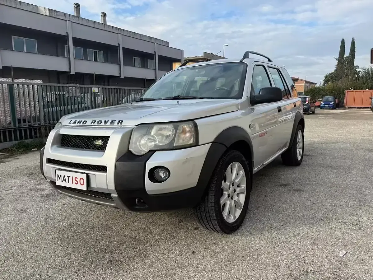 Usata Land Rover Freelander 111 CV (81 kW) 2005 Argento SUV