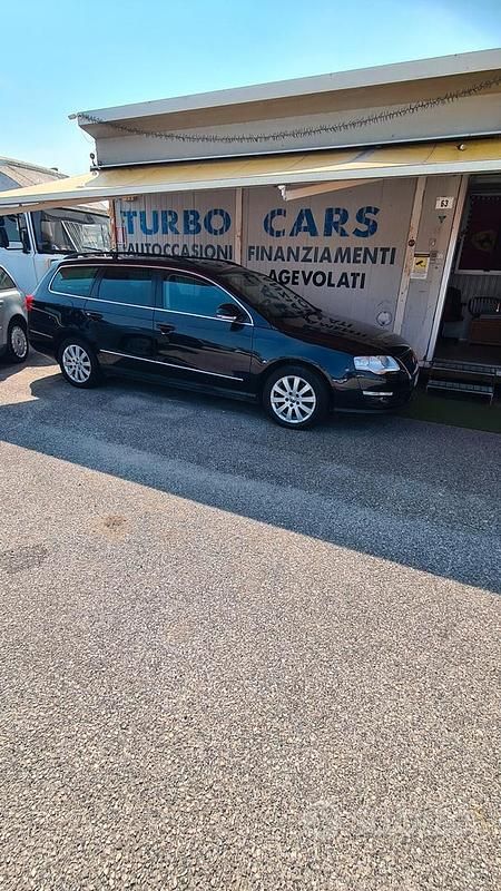 Nero Usata 2010 VW Passat Comfortline Station wagon | 4500 € - Immagine 1/4