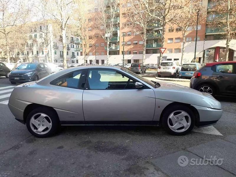 Usata Fiat Coupé 154 CV (113 kW) 1999 Grigio metallizzato Coupé