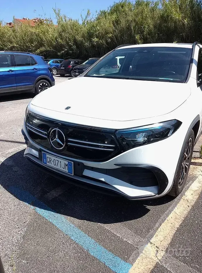 Usata Mercedes EQA250+ 111 kW (151 CV) 2023 Bianco SUV