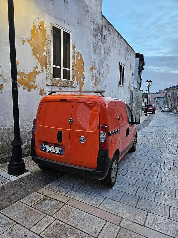 Usata Fiat Fiorino 75 CV (55 kW) 2010 Rosso Monovolume