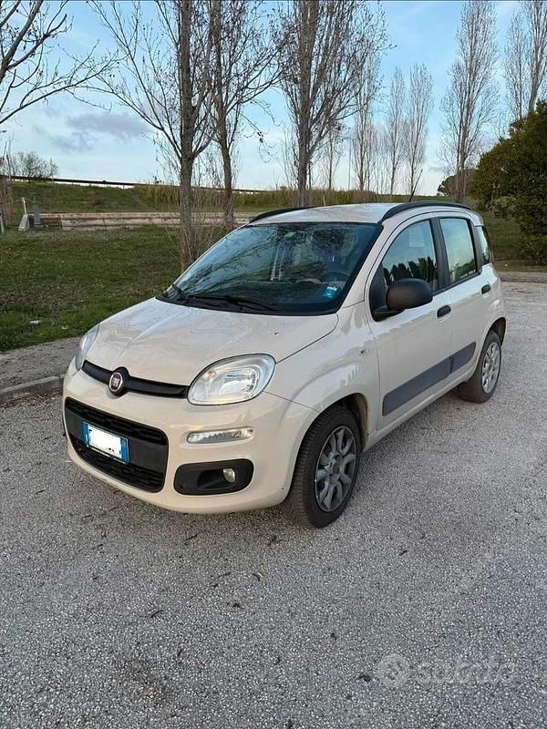 Usata Fiat Panda 85 CV (62 kW) 2015 Utilitaria