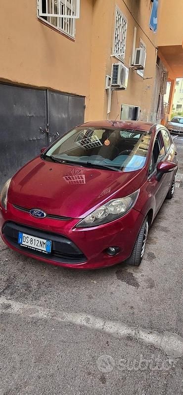 Usata Ford Fiesta 2008 Rosso Utilitaria