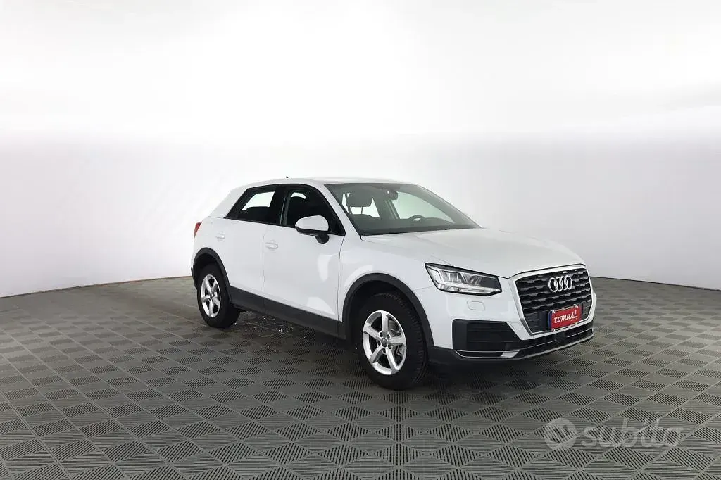 Usata Audi Q2 Business 116 CV (85 kW) 2020 Bianco ghiaccio SUV