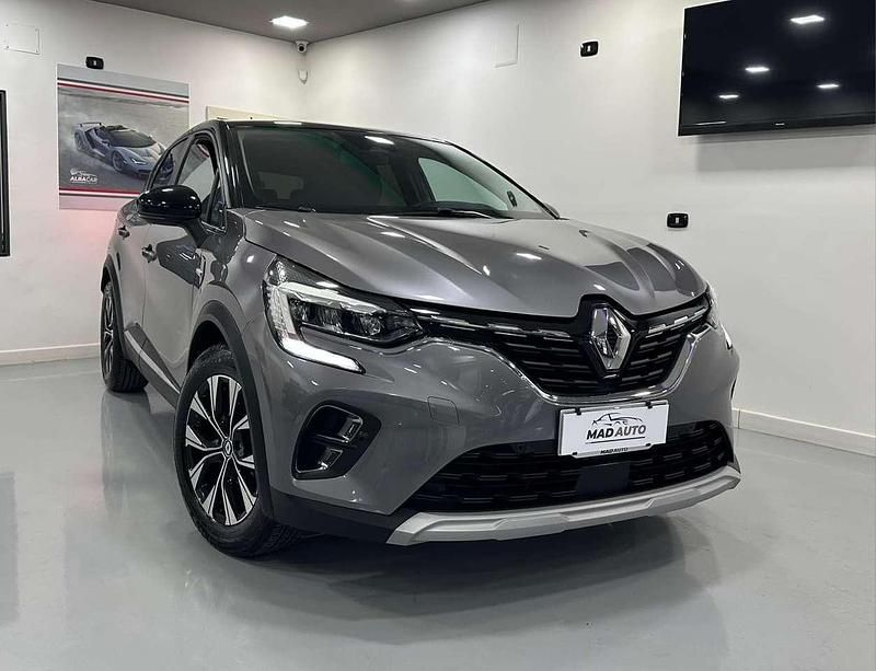 Usata Renault Captur Techno 91 CV (66 kW) 2022 Grigio SUV