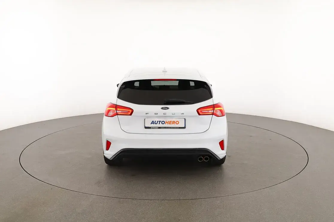 Usado Ford Focus ST-Line 125 HP (91 kW) 2019 Branco
