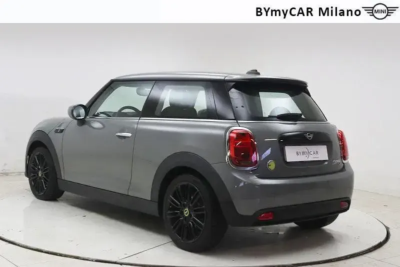 Usata Mini Cooper SE 134 kW (183 CV) 2022 Grigio Utilitaria