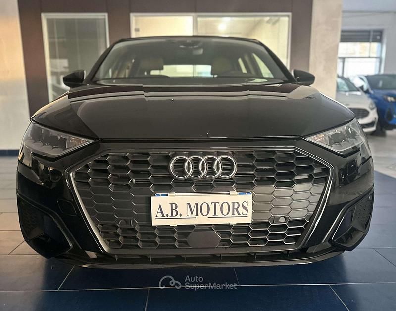 Usata Audi A3 Business 116 CV (85 kW) 2022 Nero Berlina