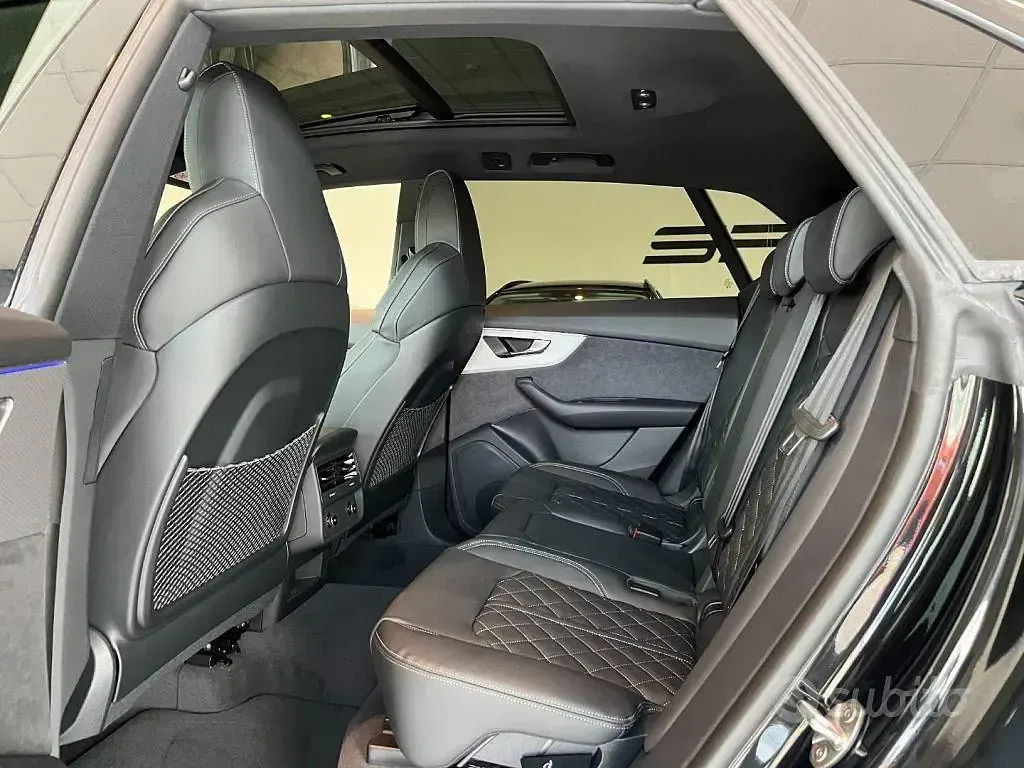 Nuova Audi Q8 S-Line 286 CV (210 kW) 2026 Nero SUV