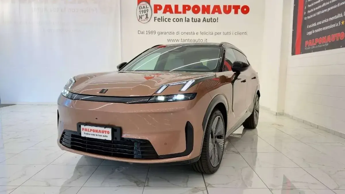 Nuova Lynk & Co 08 139 CV (102 kW) 2026 Sunset copper SUV