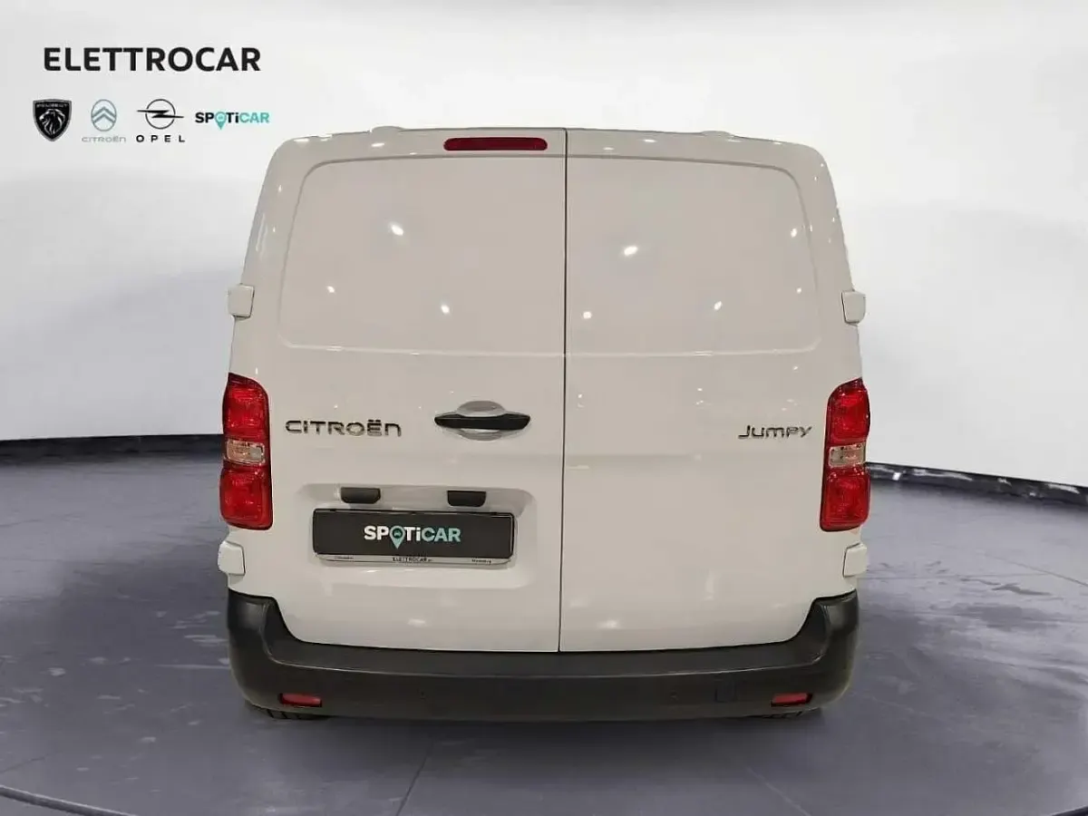Usata Citroën Jumpy 144 CV (105 kW) 2024 Bianco Monovolume