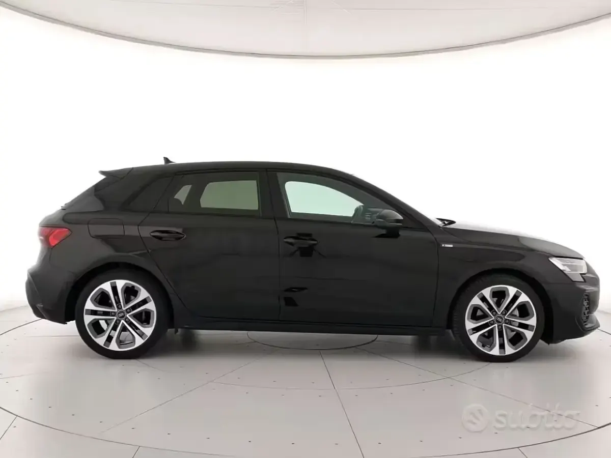 Occasion Audi A3 S-Line 150 PK (110 kW) 2025 Zwart Sedan