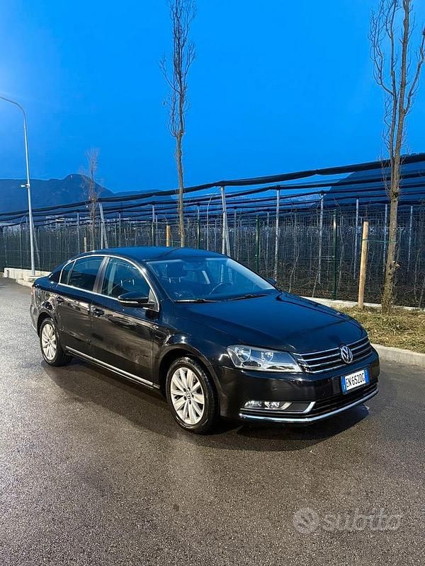 Usata VW Passat 140 CV (102 kW) 2012 Nero Berlina