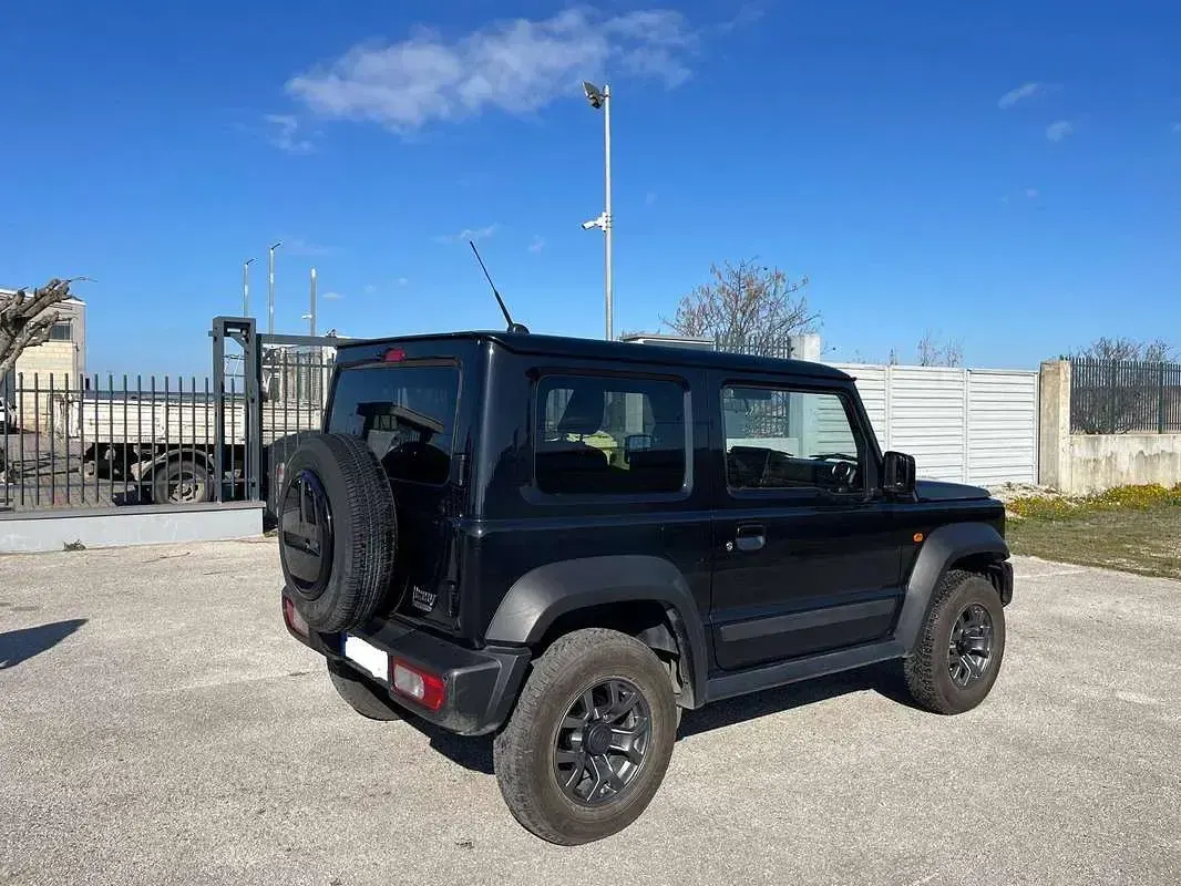 Usata Suzuki Jimny 102 CV (75 kW) 2020 Nero SUV