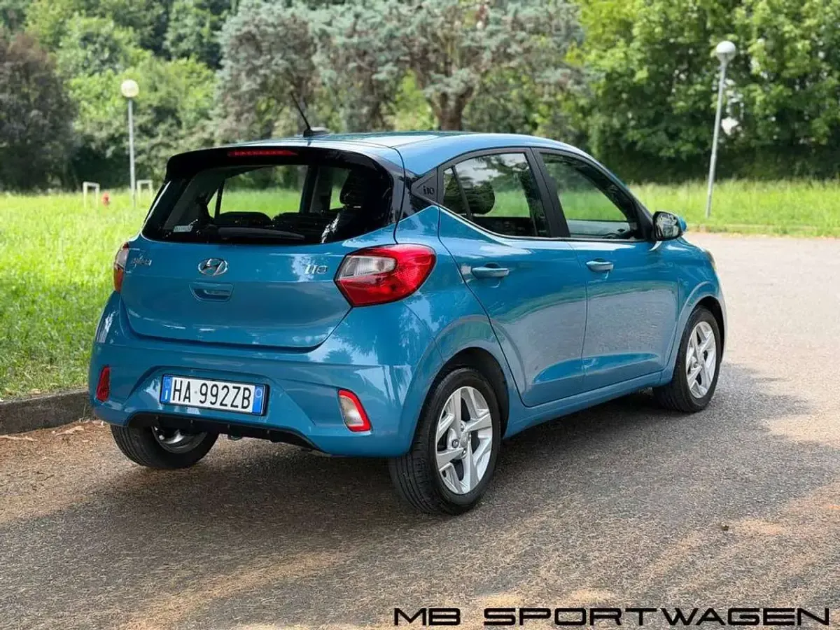Usata Hyundai i10 67 CV (49 kW) 2022 Turchese Utilitaria