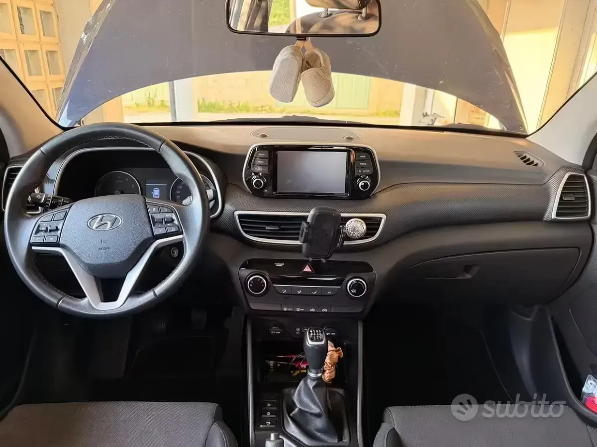 Second-hand Hyundai Tucson 2019 Albastru SUV