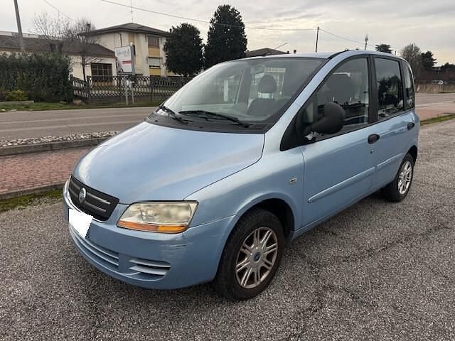 Usata Fiat Multipla Dynamic 103 CV (75 kW) 2006 Blu Monovolume